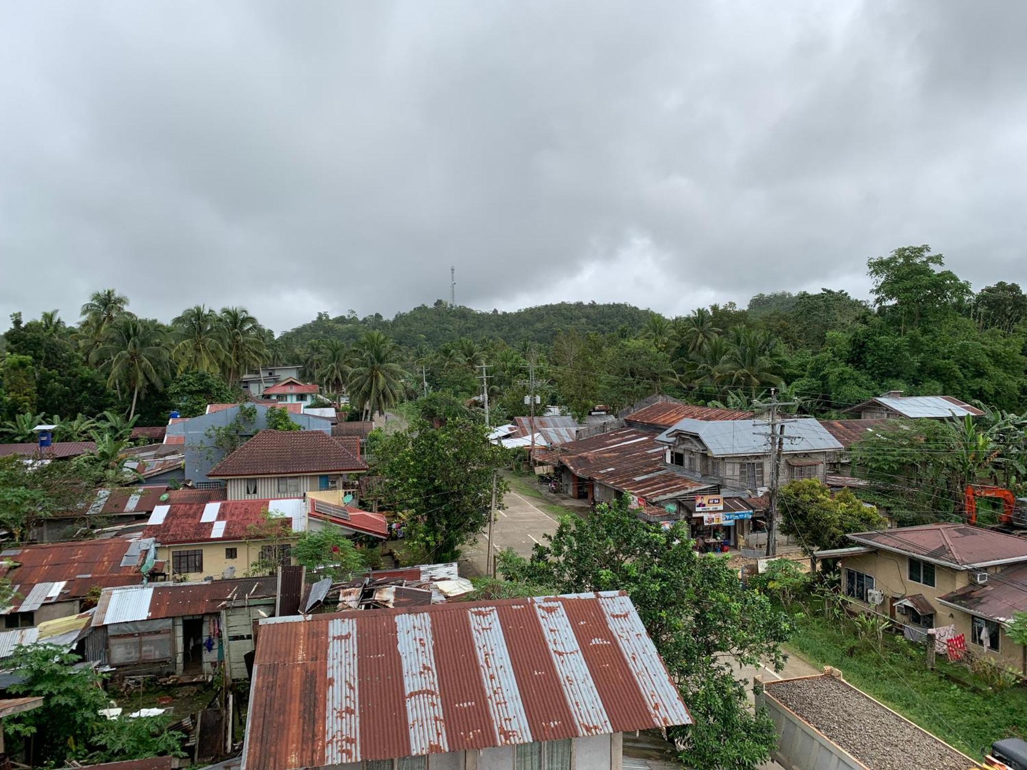 Zl Travelers Inn Batuan Экстерьер фото